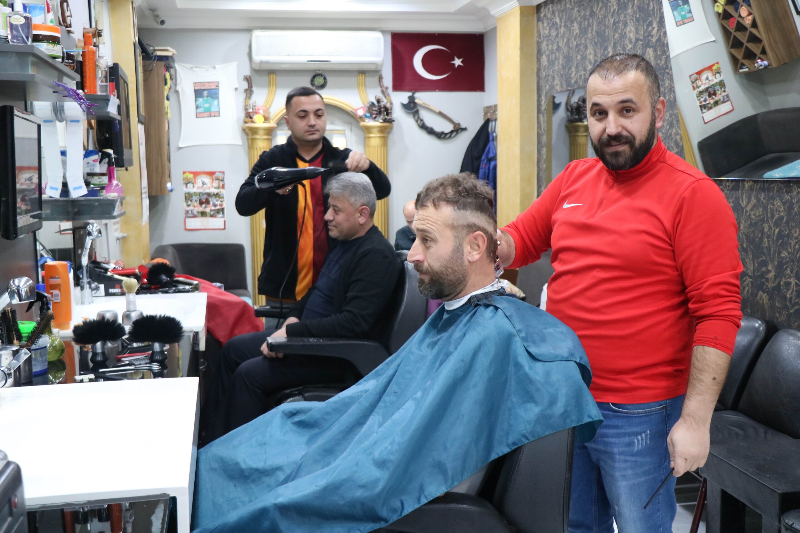 Samsun’da berber fiyat tarifesi ücretleri yeniden düzenlenirken, saç-sakal yıkamalı ücreti