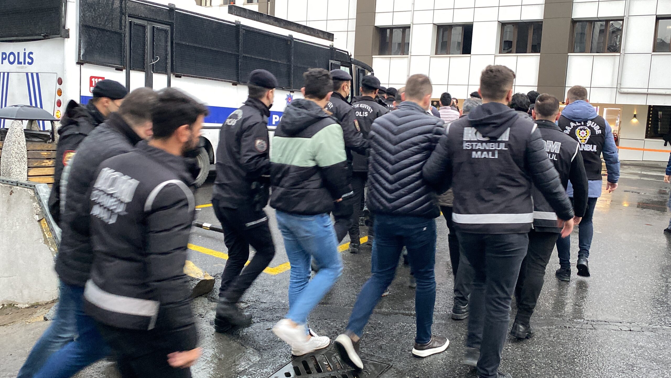 İstanbul Emniyet Müdürlüğü Mali Suçlarla Mücadele Şube Müdürlüğü ekipleri, Silivri