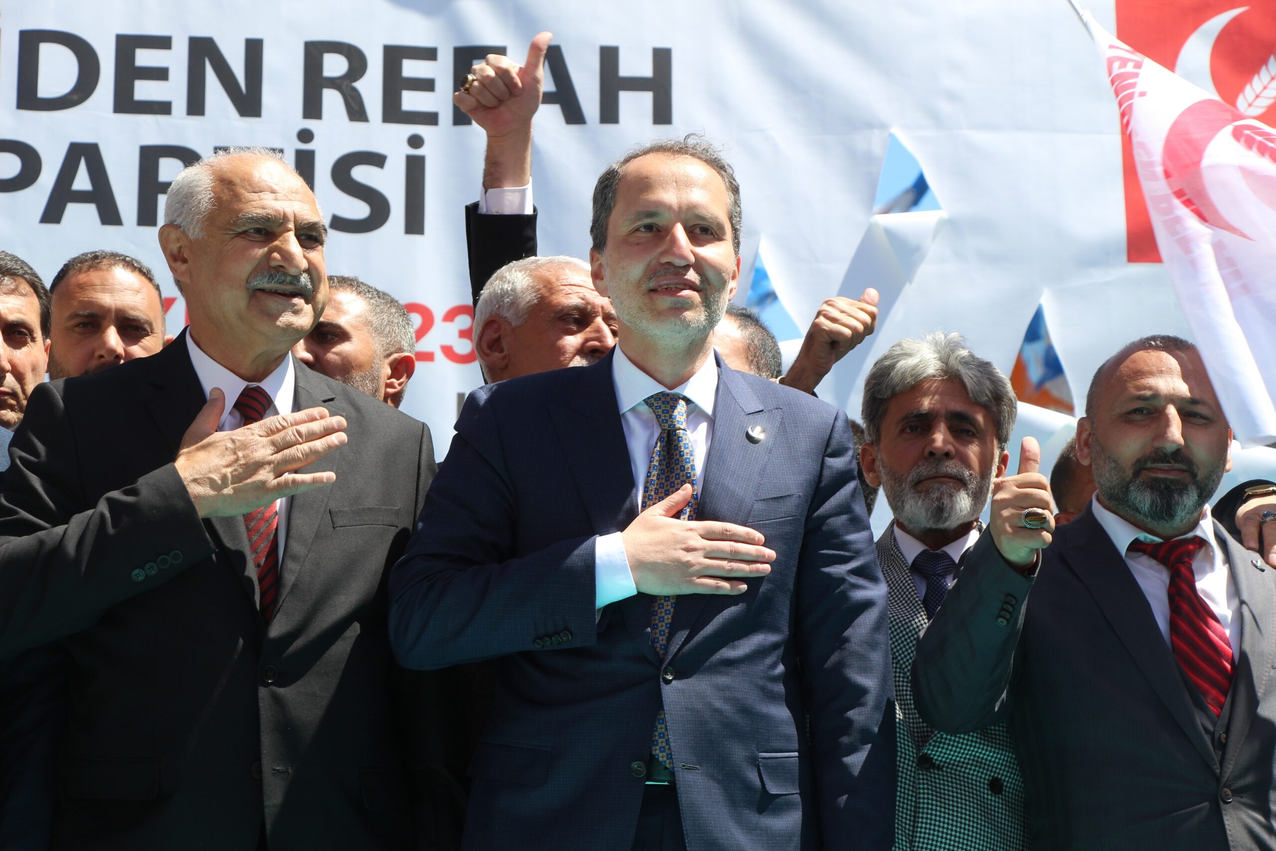 Yeniden Refah Partisi Genel Başkanı Fatih Erbakan, Bingöl’de partisinin düzenlediği