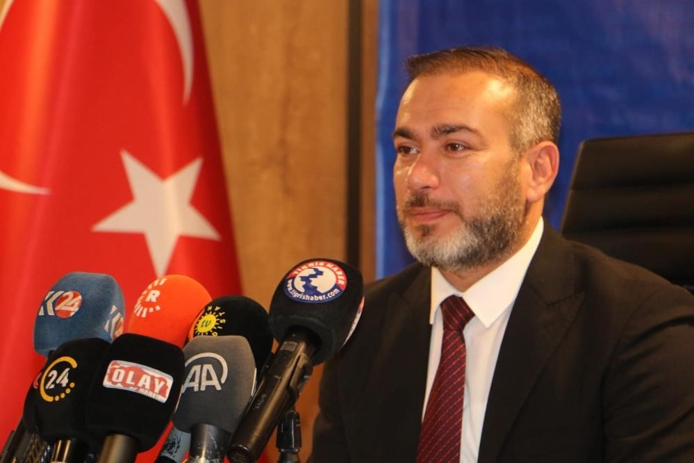AK Parti Diyarbakır İl Başkanı Muhammet Şerif Aydın, sosyal medya