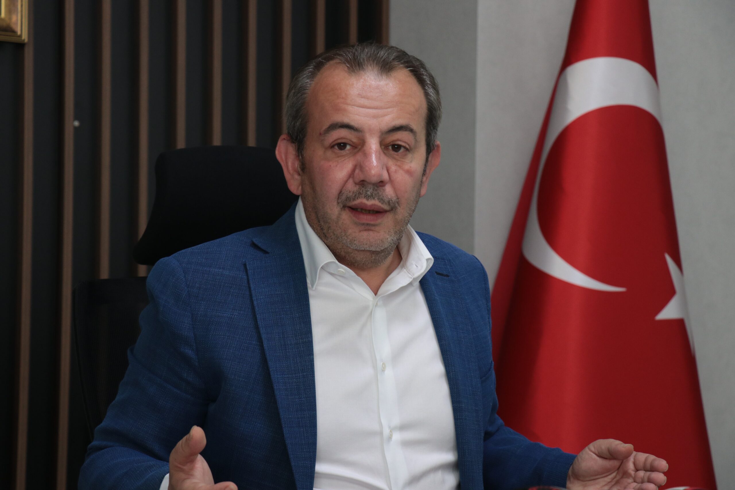 Bolu’ya dikilmesi planlanan Cumhurbaşkanı Erdoğan heykeli için onay çıkmadı. Erdoğan