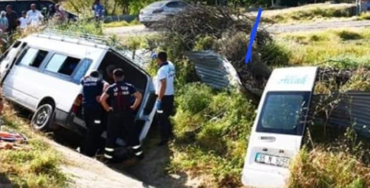 Samsun’un Vezirköprü ilçesinde minibüsün şarampole devrildiği kazada 2 kişi hayatını