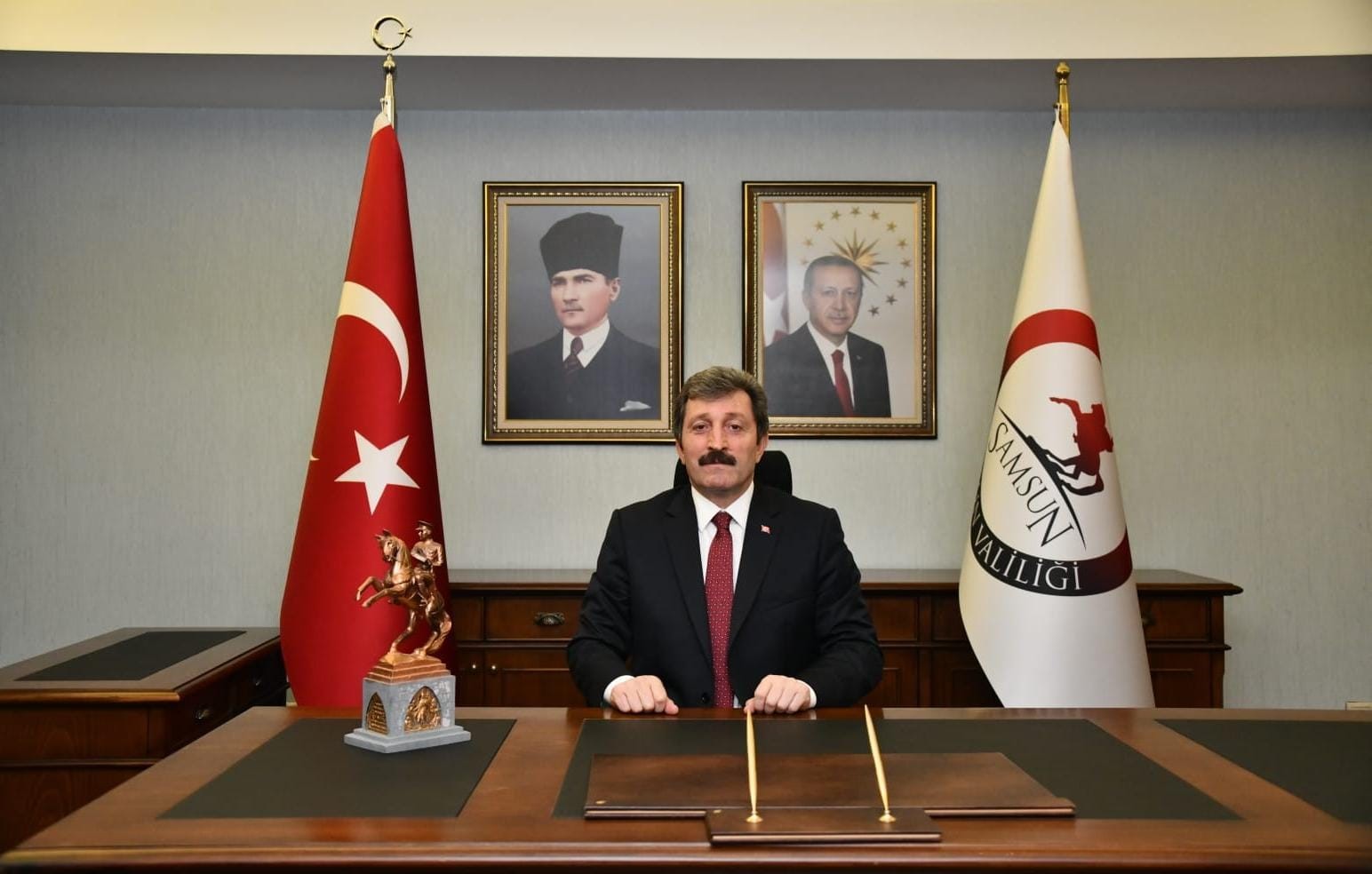 Akşam gelip göreve başlayan yeni Samsun Valisi Orhan Tavlı, “Yerel