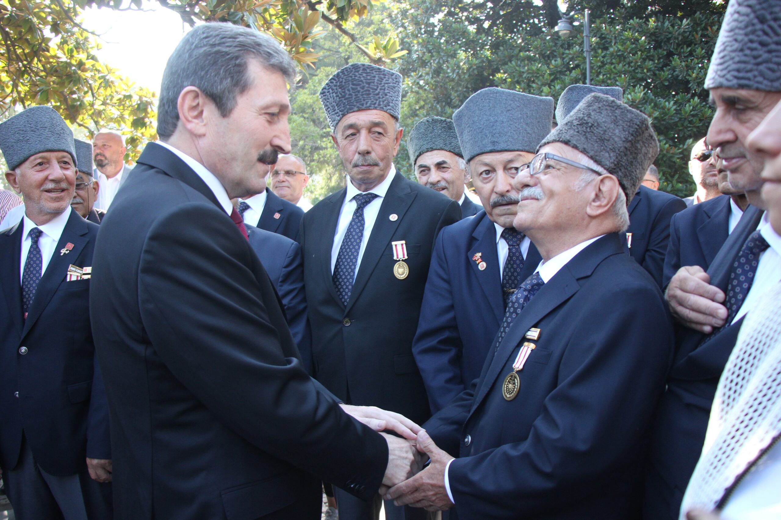 Samsun’da 30 Ağustos Zafer Bayramı kutlamaları Atatürk Anıtı’na çelenk sunumu