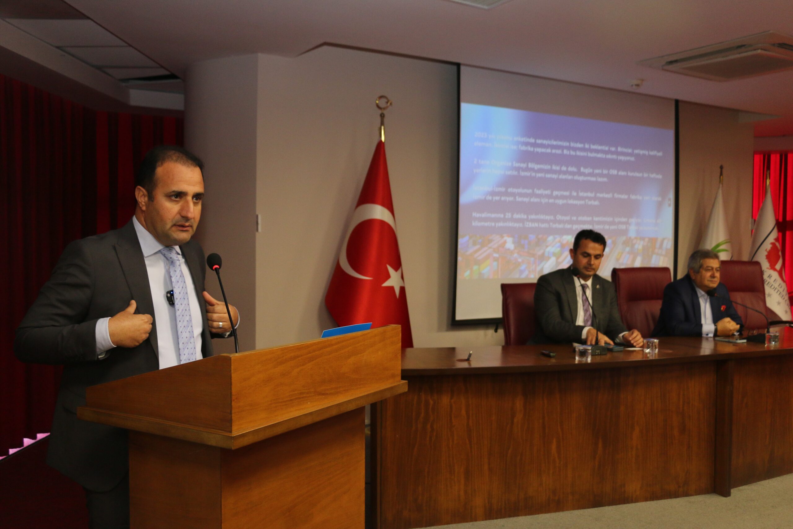 Torbalı’da gerçekleşen BASBAŞ Yatırım Olanakları Bilgilendirme Toplantısı’nda konuşan Torbalı Ticaret