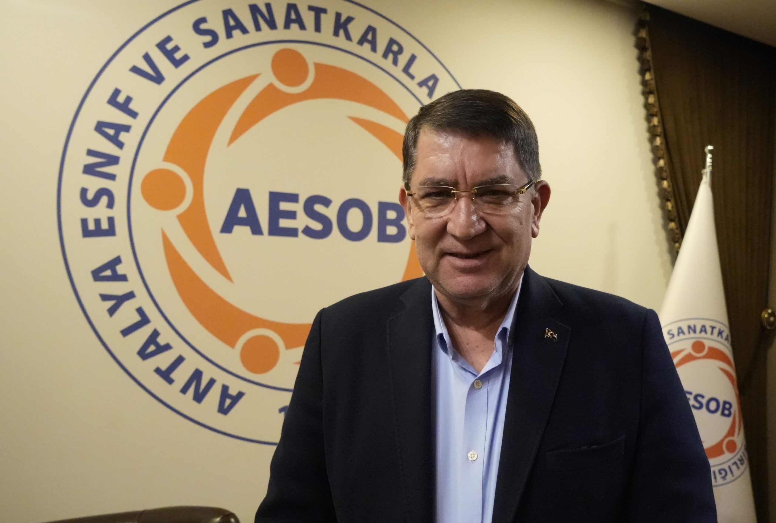Antalya Esnaf ve Sanatkarlar Odaları Birliği (AESOB) Başkanı Adlıhan Dere,