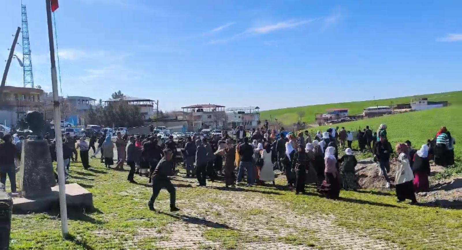 Diyarbakır’ın merkez Sur ilçesinde iki aile arasında muhtar adaylığı nedeniyle