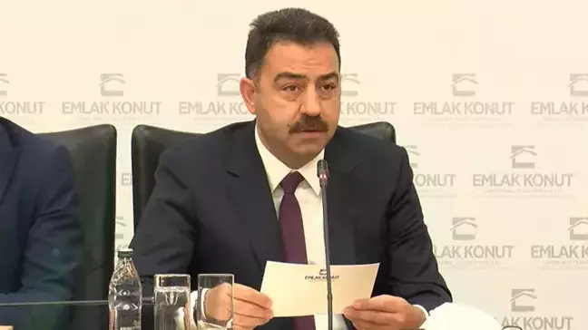 Ataşehir’deki Emlak Konut Genel Müdürlüğü’nde basın mensuplarıyla biraraya gelen Emlak Konut Genel Müdürü Cengiz