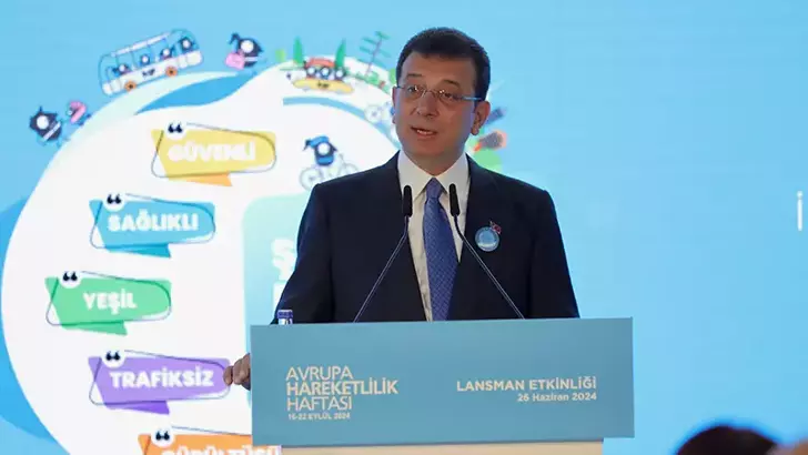 İstanbul Büyükşehir Belediye (İBB) Başkanı Ekrem İmamoğlu, eski CHP Genel Başkanı