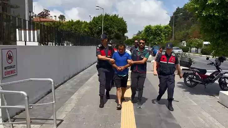 Antalya’nın Manavgat ilçesinde kendisini MİT görevlisi olarak tanıtıp vatandaşları dolandıran