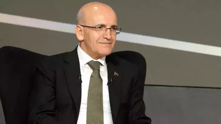 Bakan Şimşek: Yıllık enflasyon düşüyor. Temmuzda aylık enflasyon geçici etkiler kaynaklı arttı.