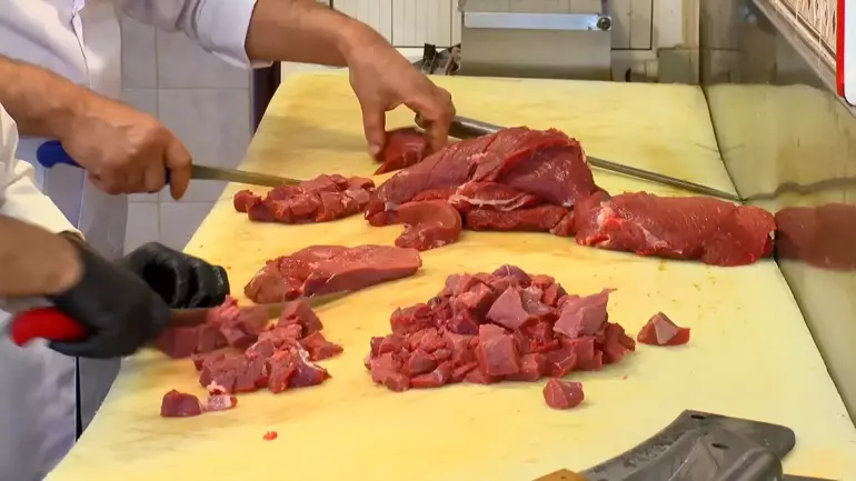 Kurban bayramı sonrası kırmızı et fiyatlarında düşüş sürüyor. Et ve Süt Kurumu’nun