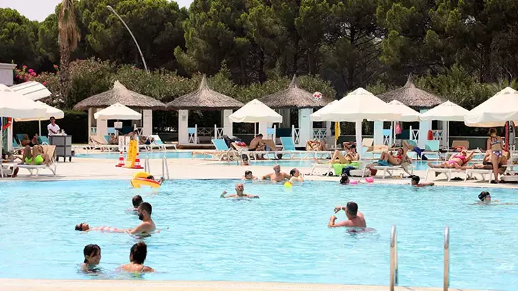 Türkiye’de başta Antalya sahil bölgelerinde 30-35 yıldır uygulanan her şey dahil sistemi,