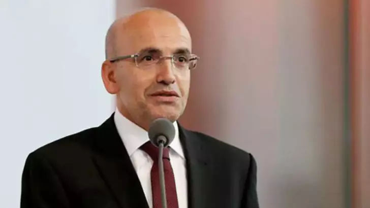 HAZİNE ve Maliye Bakanı Mehmet Şimşek, yıllık enflasyonun ağustosta belirgin