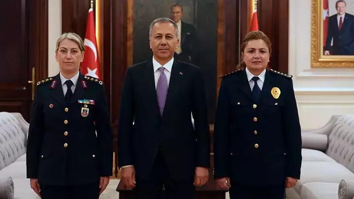 İçişleri Bakanı Ali Yerlikaya, “Gerek emniyet gerekse jandarma teşkilatımızda kadın