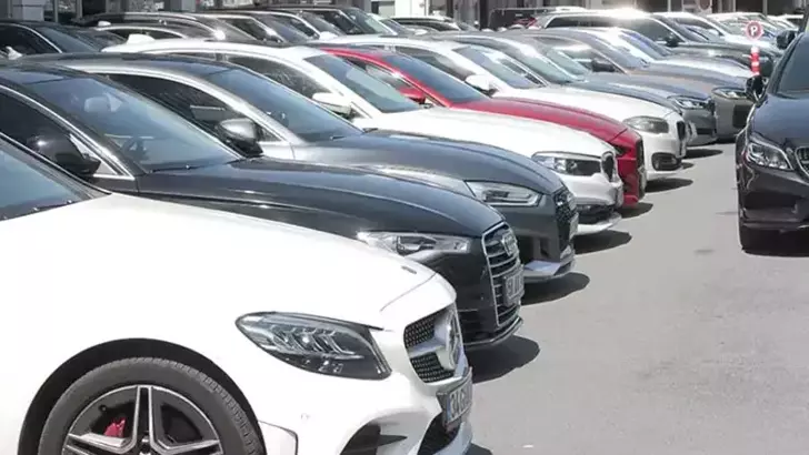 Ticaret Bakanlığı’nca hazırlanan Motorlu Kara Taşıtlarının Ticareti Hakkında Yönetmelik, Resmi Gazete’de