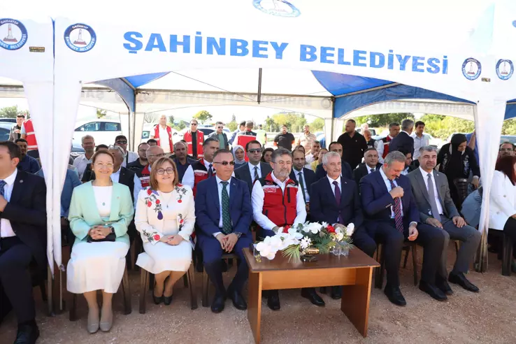 Tarım ve Orman Bakanı İbrahim Yumaklı, “Buradan da üreticilerimize duyurmuş