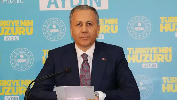 İçişleri Bakanı Ali Yerlikaya, Aydın Ticaret Borsası’nda düzenlenen Güvenlik Toplantısı’nın ardından