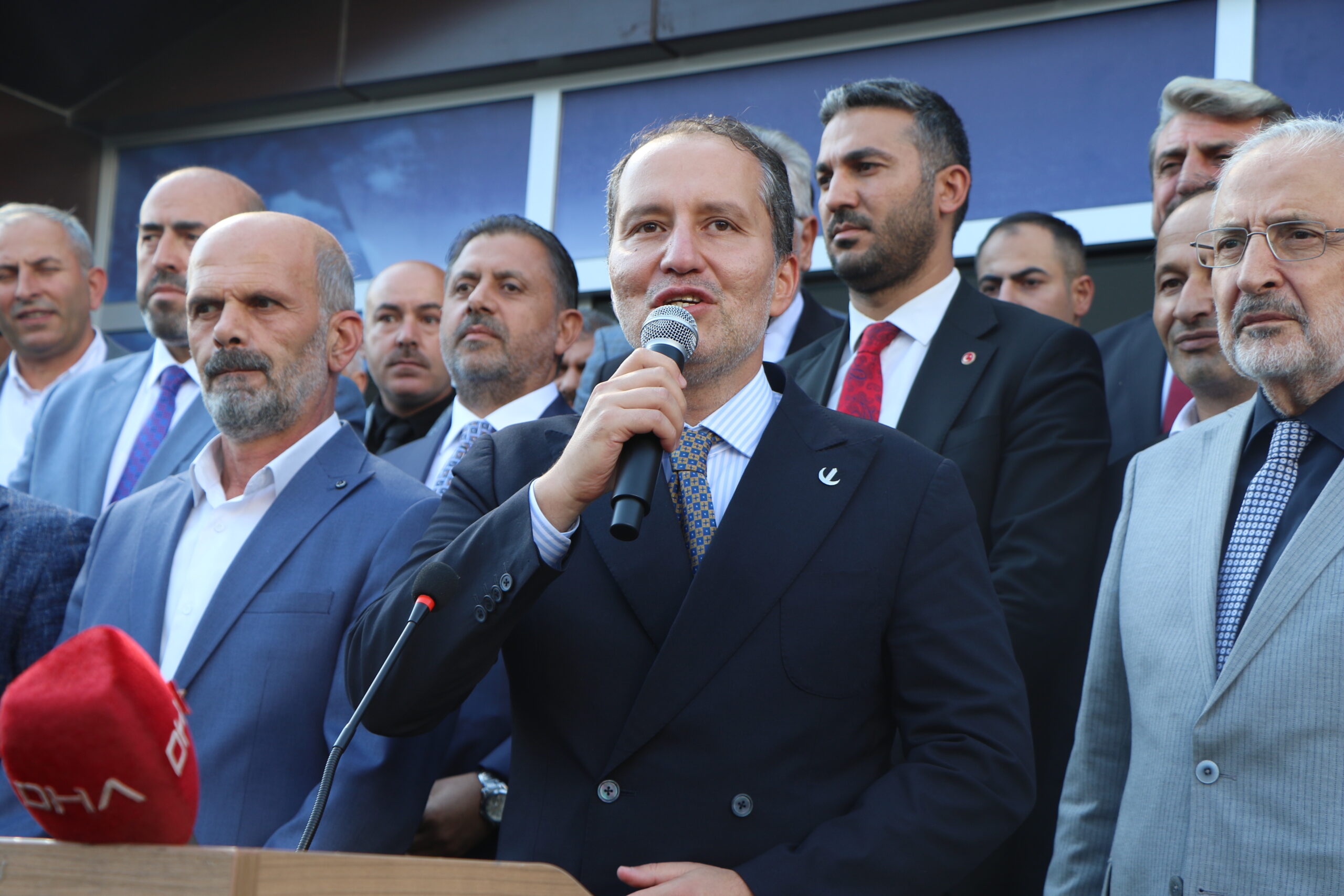 YENİDEN Refah Partisi Genel Başkanı Fatih Erbakan, “İsrafa ve suistimallere