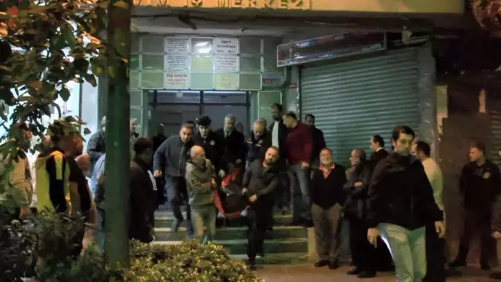 Kağıthane‘de bir iş merkezinde temizlik görevlisi olarak çalışan Ali Rıza