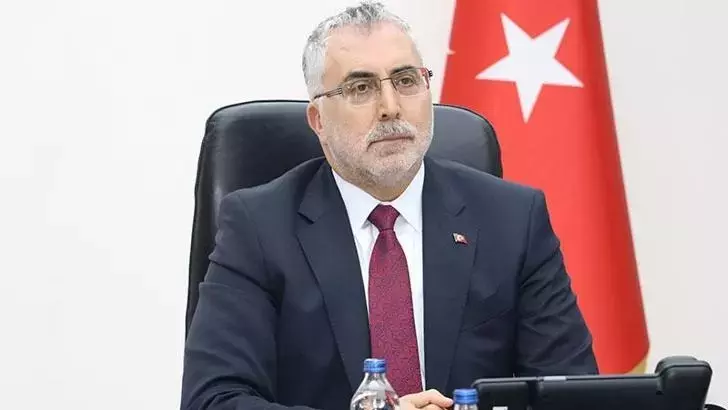 Çalışma ve Sosyal Güvenlik Bakanı Vedat Işıkhan, şehit çocuklarına 2024-2025 eğitim-öğretim yardımını