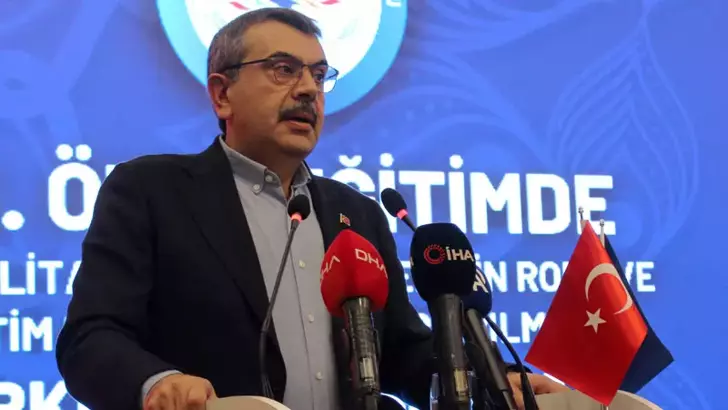 Milli Eğitim Bakanı Yusuf Tekin, özel eğitim kurumlarında biyometrik kimlik doğrulama sisteminin hayata geçirileceğini