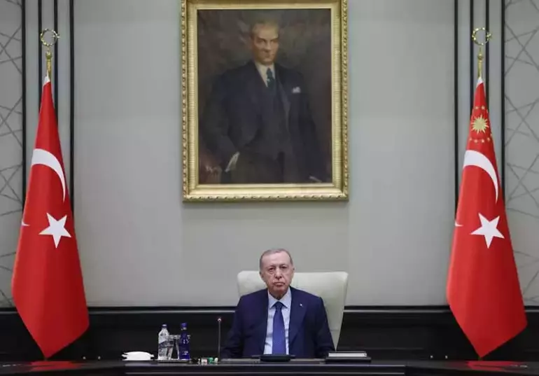 Cumhurbaşkanlığı Kabinesi, Cumhurbaşkanı Recep Tayyip Erdoğan başkanlığında toplandı. Taha AYHANANKARA-Cumhurbaşkanlığı Külliyesi’nde gerçekleştirilen Kabine Toplantısı, saat
