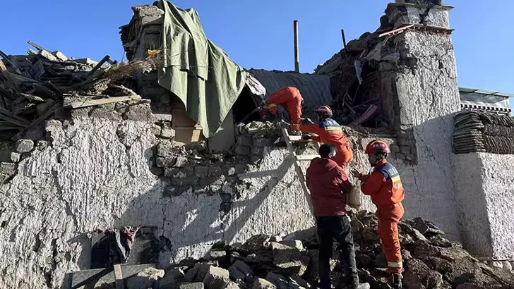 Çin‘in Tibet Özerk Bölgesi‘nde meydana gelen 6.8 büyüklüğündeki depremde, hayatını kaybedenlerin