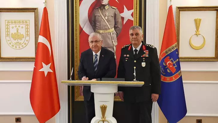 Milli Savunma Bakanı Yaşar Güler, Jandarma Genel Komutanı Orgeneral Ali Çardakcı’yı ziyaret