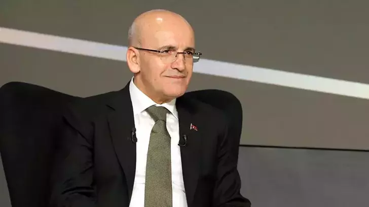 Hazine ve Maliye Bakanı Mehmet Şimşek, kararlılıkla uygulanan ekonomi programı