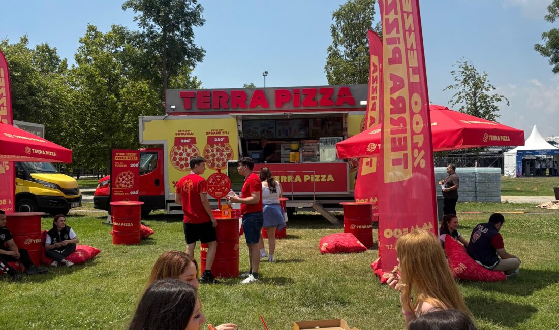 Yerli pizza zinciri Terra Pizza, İstanbul Festivali’nde food truck konseptiyle