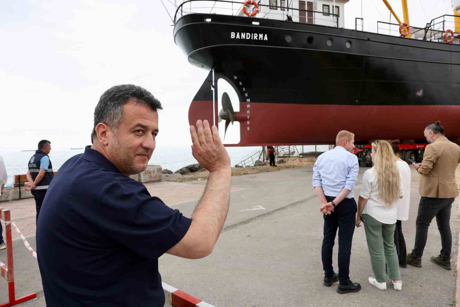 Samsun Büyükşehir Belediye Başkanı Halit Doğan, Bandırma Vapuru Müzesi’nin 12