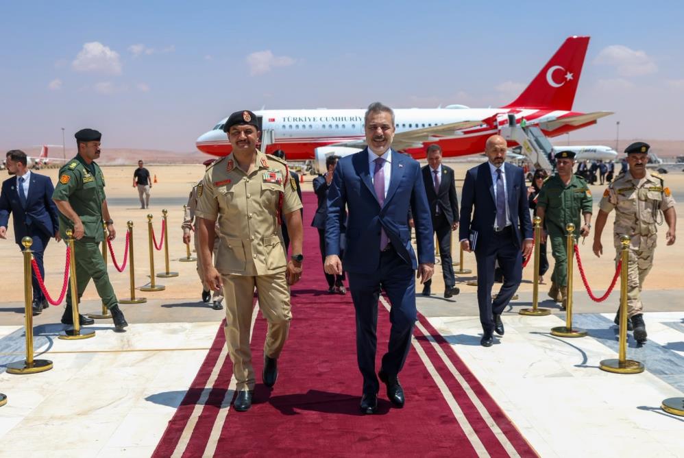 BİNGAZİ – Dışişleri Bakanı Hakan Fidan, Bingazi’de Libya Ulusal Ordusu