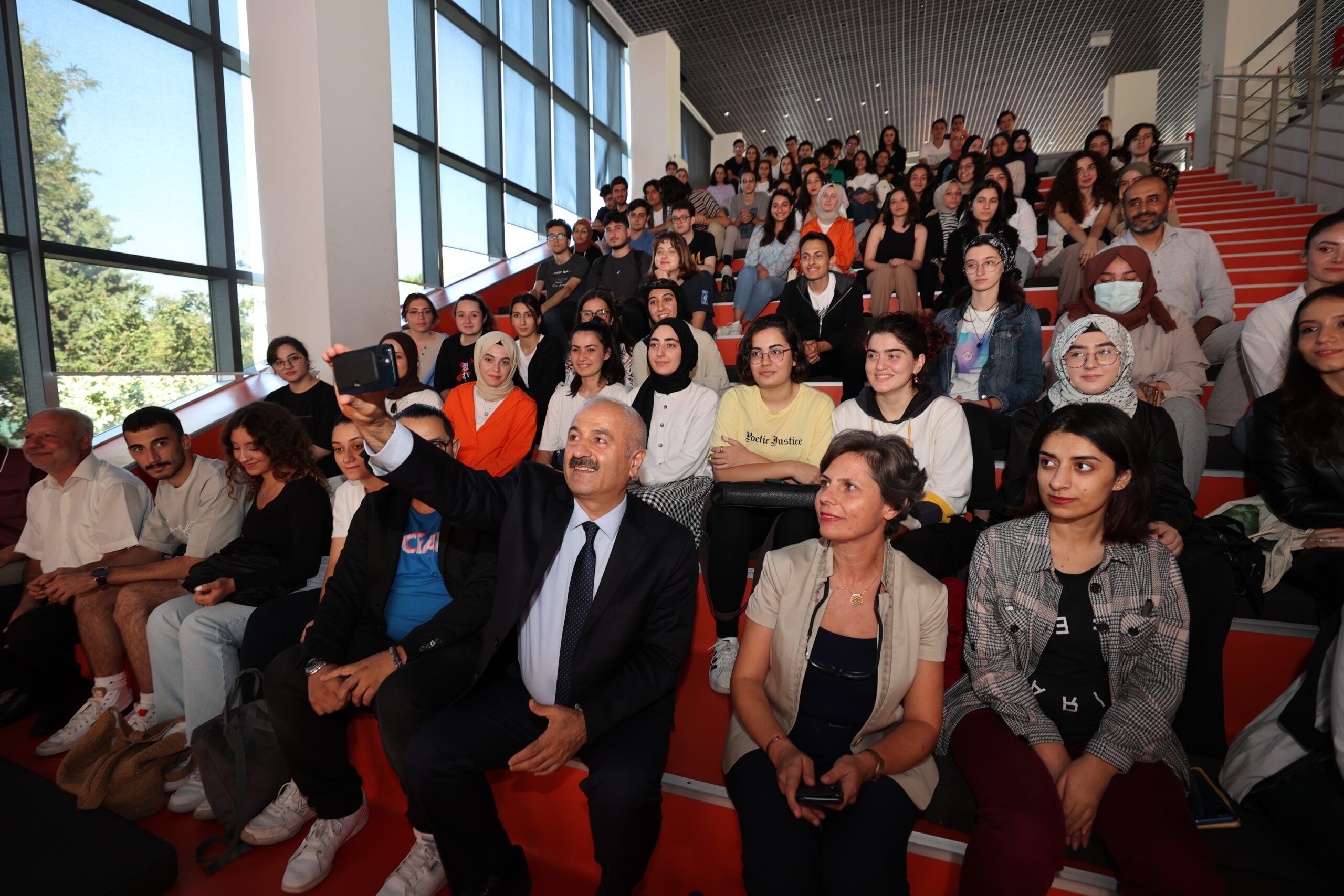 KOCAEL – Gebze’de belediye meclisi kararıyla 12 bin liraya yükseltilen
