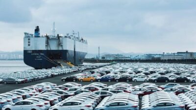 Azize Akpınar BURSA – Türkiye otomotiv endüstrisi, ağustos ayında 2