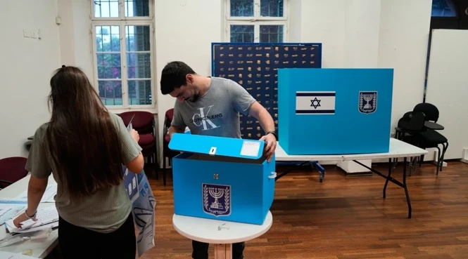 TEL AVİV  – İsrail’de sandık çıkış anketleri, Başbakan Binyamin Netanyahu’nun