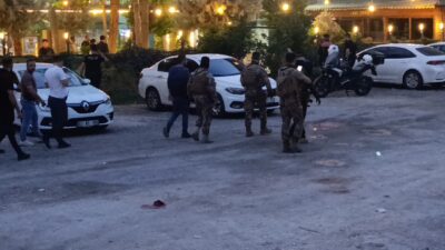 Bekir Şeyhanlı ŞANLIURFA – Şanlıurfa’da hakkında yaralama ve çeşitli suçlardan