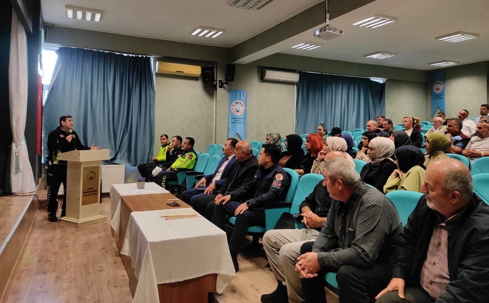 Muhammer Ay SAMSUN – Samsun’un 19 Mayıs ilçesinde okul servis