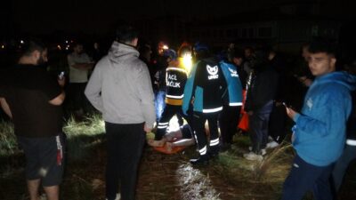 Suat Metin-İbrahim Sönmez ANTALYA  – Antalya’da hortumun vurduğu 2 konteynerdeki