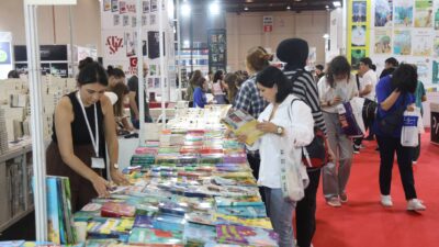 Erdi Demir SAMSUN – Samsun’da düzenlenen Karadeniz’in en büyük kitap